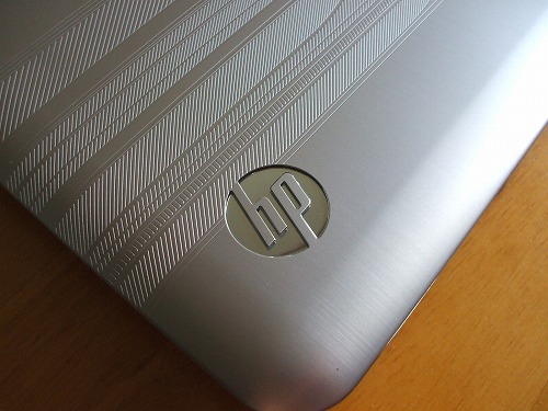 HP Pavilion dv7 トップパネルのhpロゴ