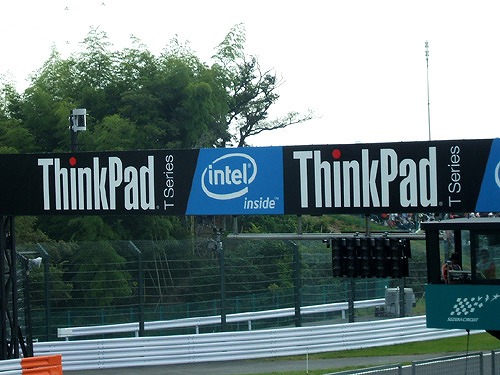 Thinkpad Tシリーズの広告