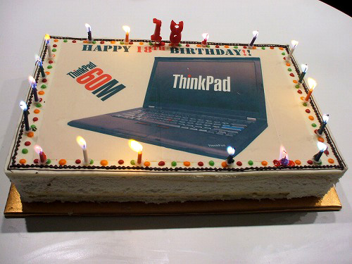 Thinkpad誕生18周年記念のケーキ