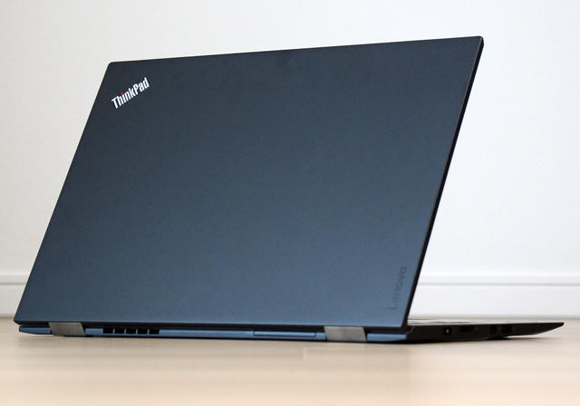 ThinkPad X1 Carbon（第4世代）レビュー 14型ながら僅か1.18kgの