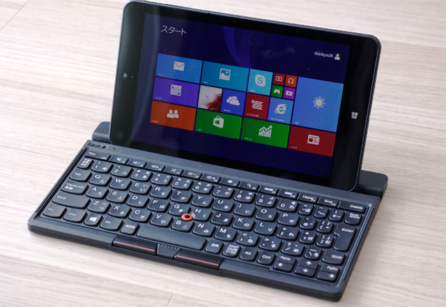 ThinkPad 8で ThinkPad Tablet 2 Bluetooth キーボードを使う スタンド 