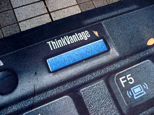 Thinkpad広告のThinkVantageボタン