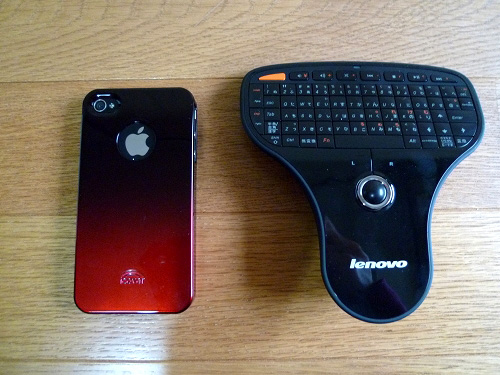 N5901とiPhone 4サイズ比較