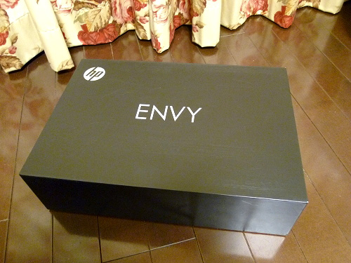 ENVY14-2000の箱